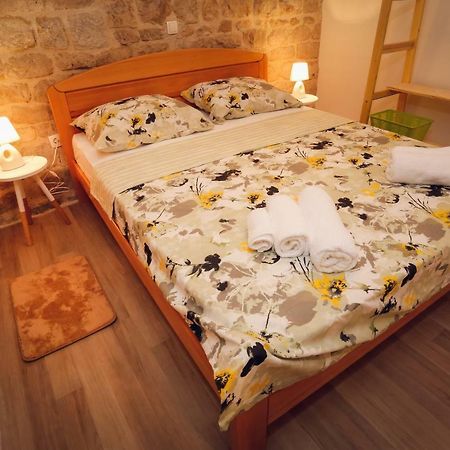 Apartment Sunce Каштела Екстер'єр фото