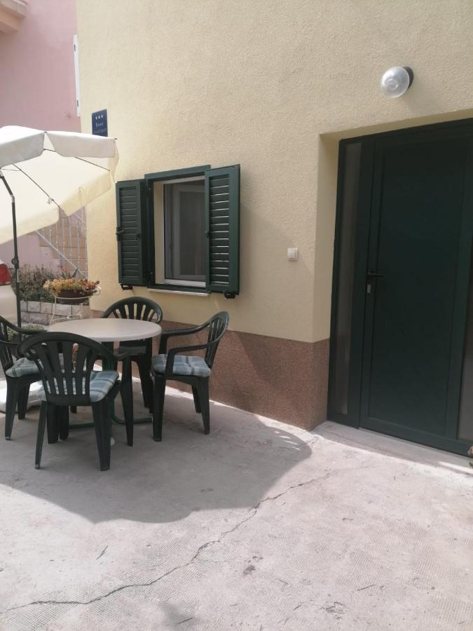 Apartment Sunce Каштела Екстер'єр фото