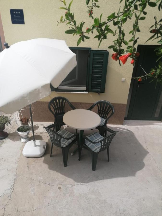 Apartment Sunce Каштела Екстер'єр фото