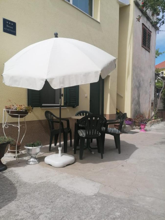 Apartment Sunce Каштела Екстер'єр фото