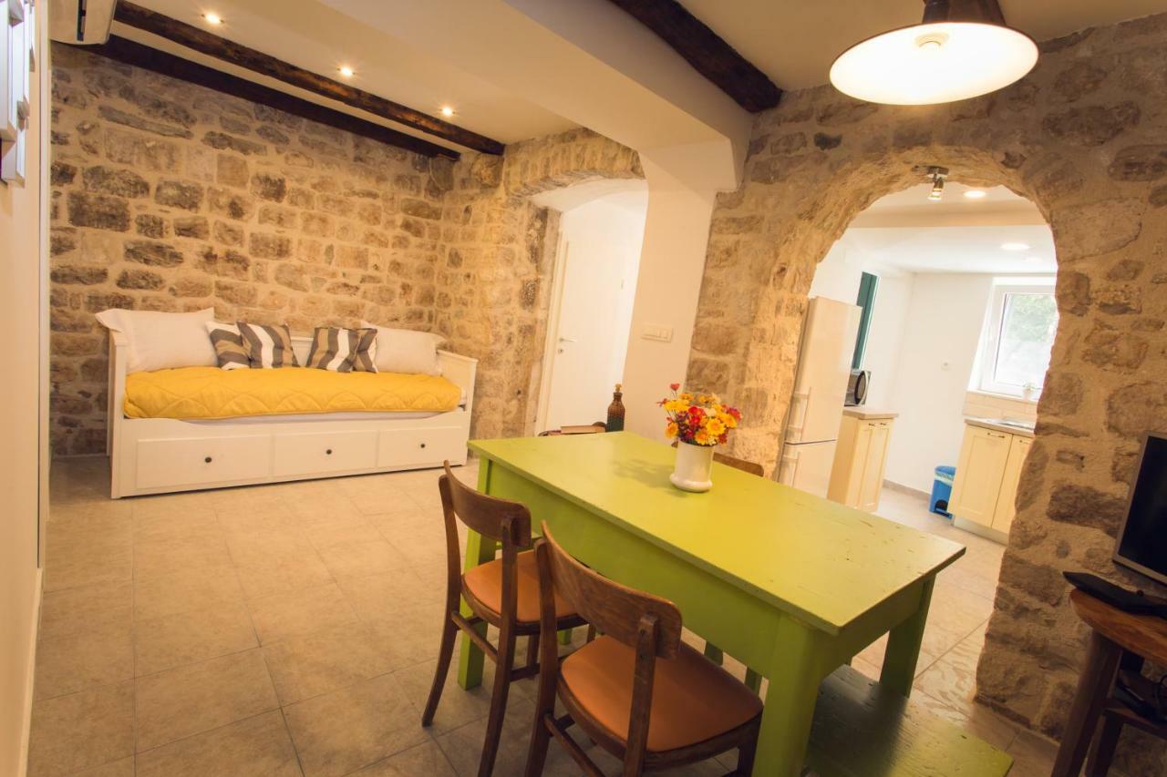 Apartment Sunce Каштела Екстер'єр фото